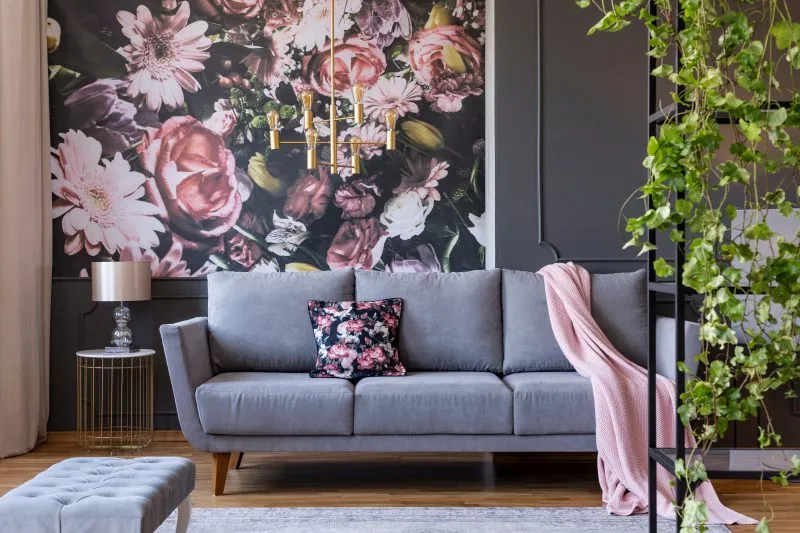 Salon w stylu glamour. Jaką tapetę wybrać?